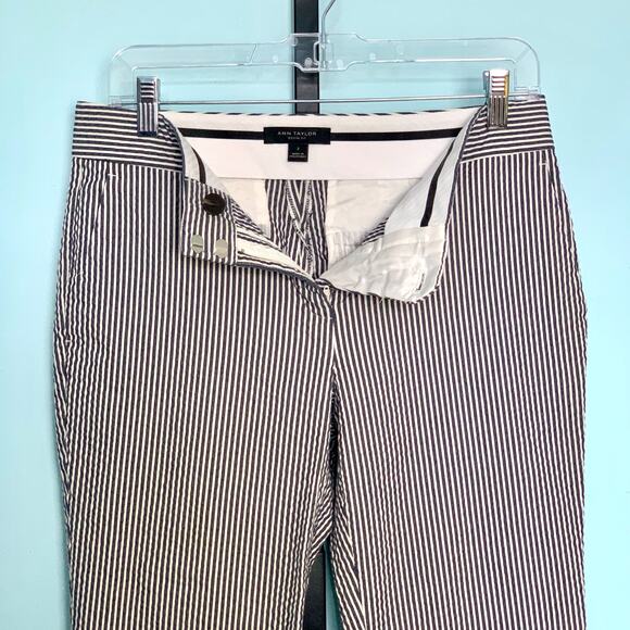 Ann Taylor Seersucker Devin Fit Ankle Pant Size 2 - Picture 4 of 7
